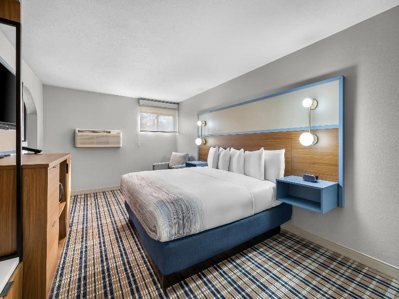 AmericInn by Wyndham Delafield image