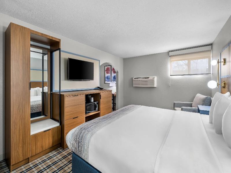 AmericInn by Wyndham Delafield image