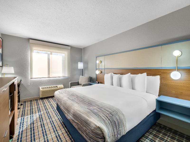 AmericInn by Wyndham Delafield image