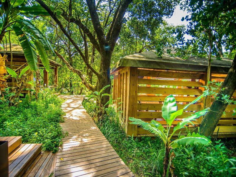 Summerfields River Lodge & Rose Spa image