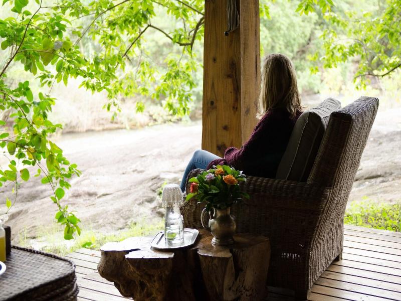 Summerfields River Lodge & Rose Spa image