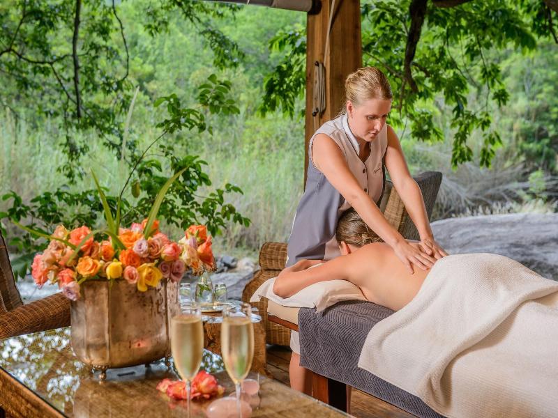 Summerfields River Lodge & Rose Spa image