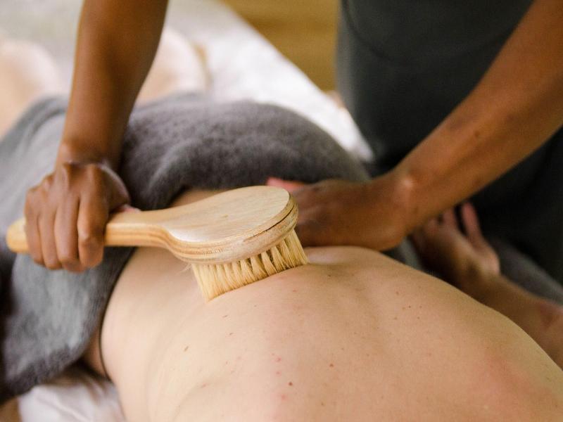 Summerfields River Lodge & Rose Spa image