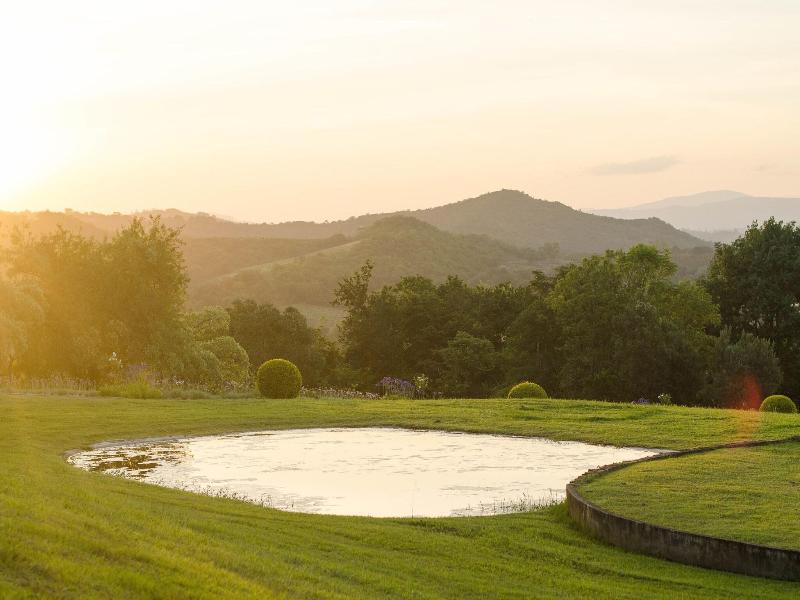 Summerfields River Lodge & Rose Spa image