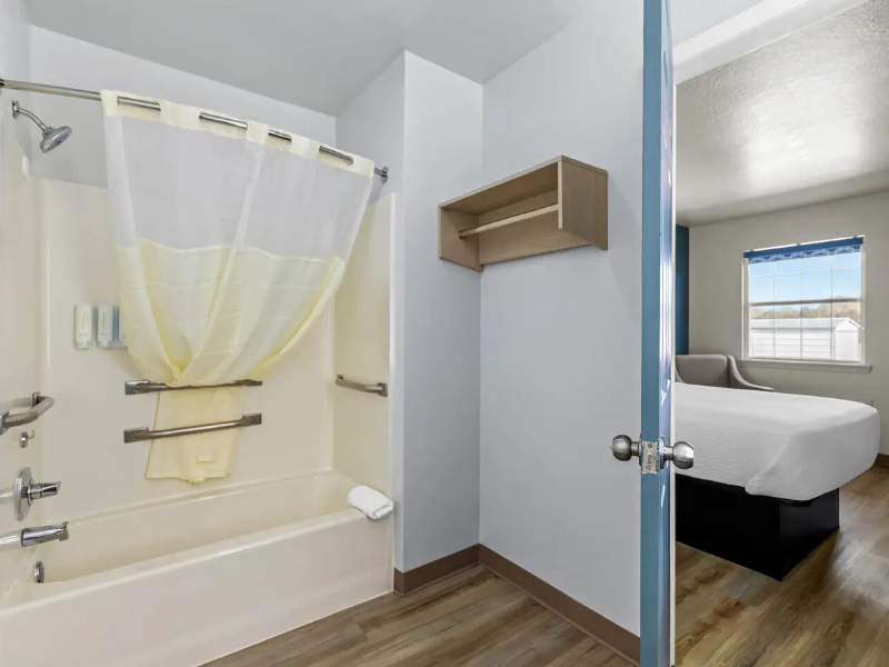 Rodeway Inn Muskogee image