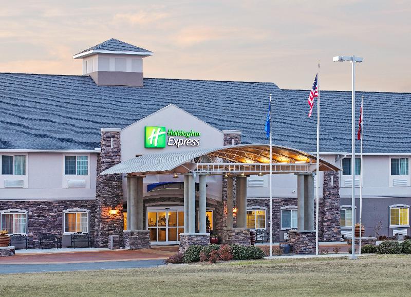 Holiday Inn Express Monticello image