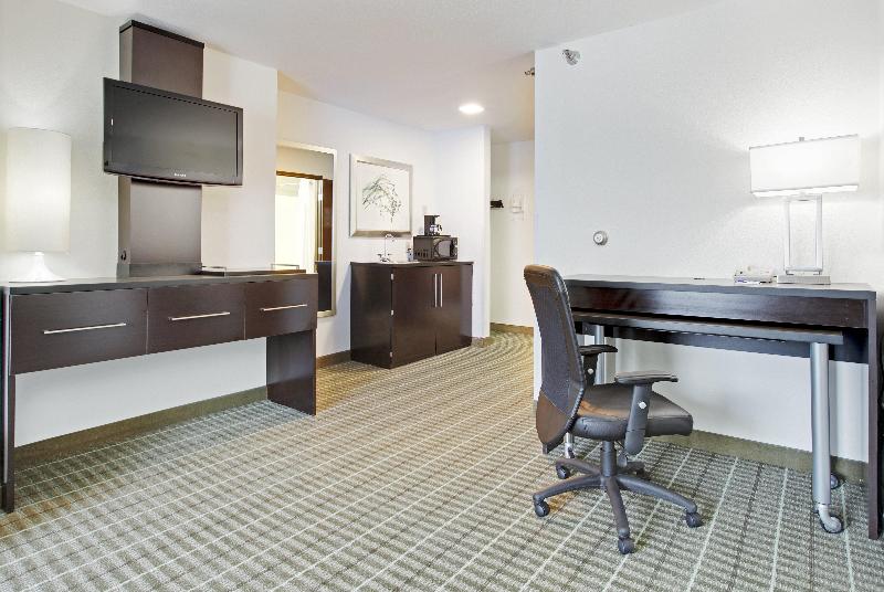 Holiday Inn Express Monticello image