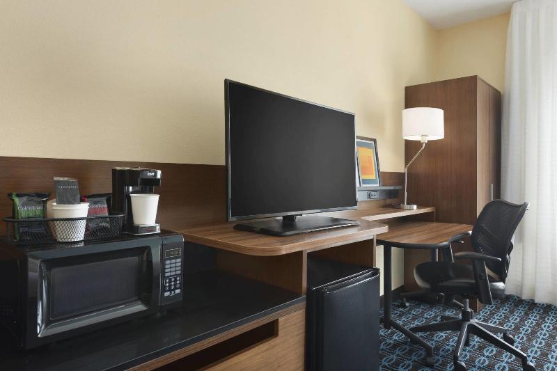 Fairfield Inn & Suites Hartford Manchester image