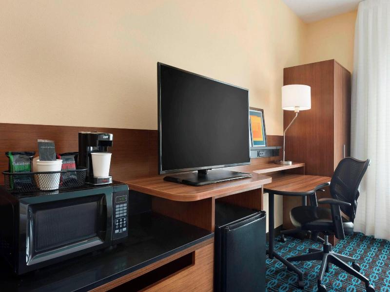 Fairfield Inn & Suites Hartford Manchester image