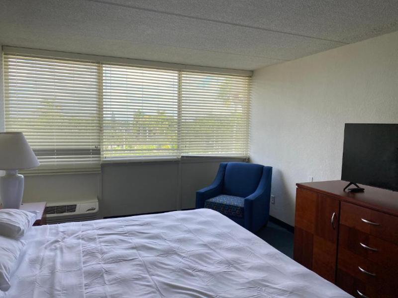 Miami Gardens Inn & Suites 5