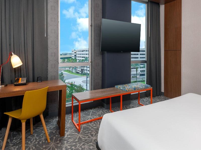 Aloft Orlando Downtown image