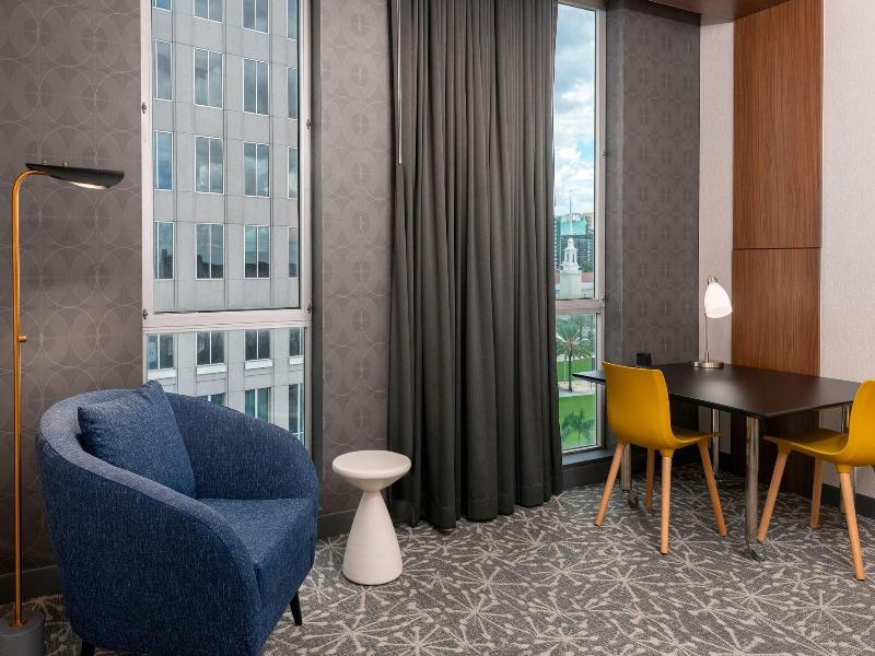 Aloft Orlando Downtown image