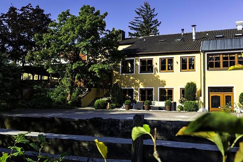 Landgasthof Hallnberg image