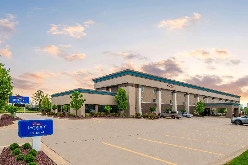 Baymont By Wyndham Mt. Pleasant image