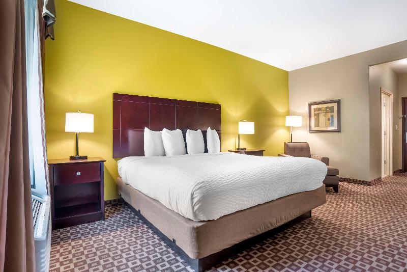 Best Western Plus Chalmette Hotel image