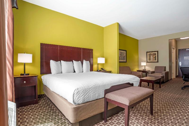 Best Western Plus Chalmette Hotel image