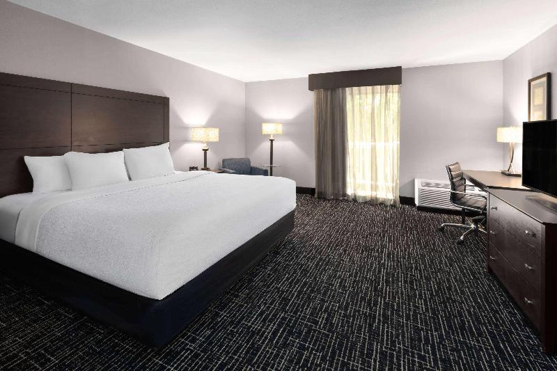La Quinta Inn Sheboygan image