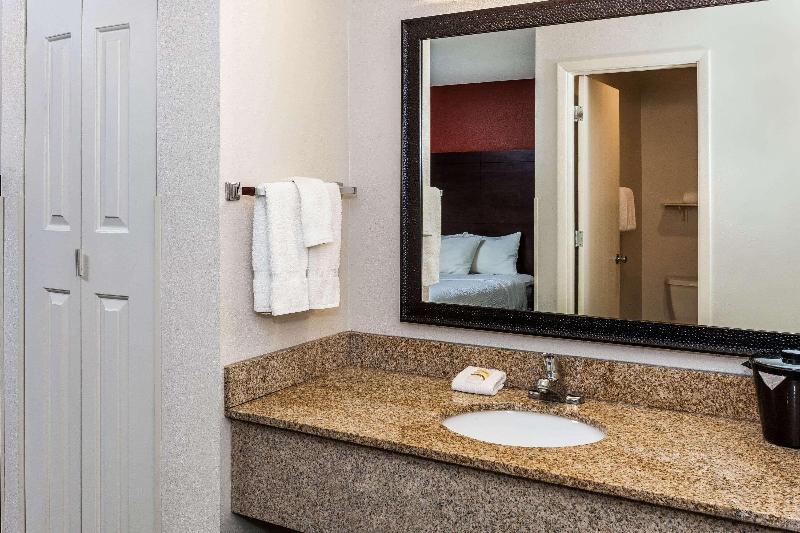 La Quinta Inn Sheboygan image