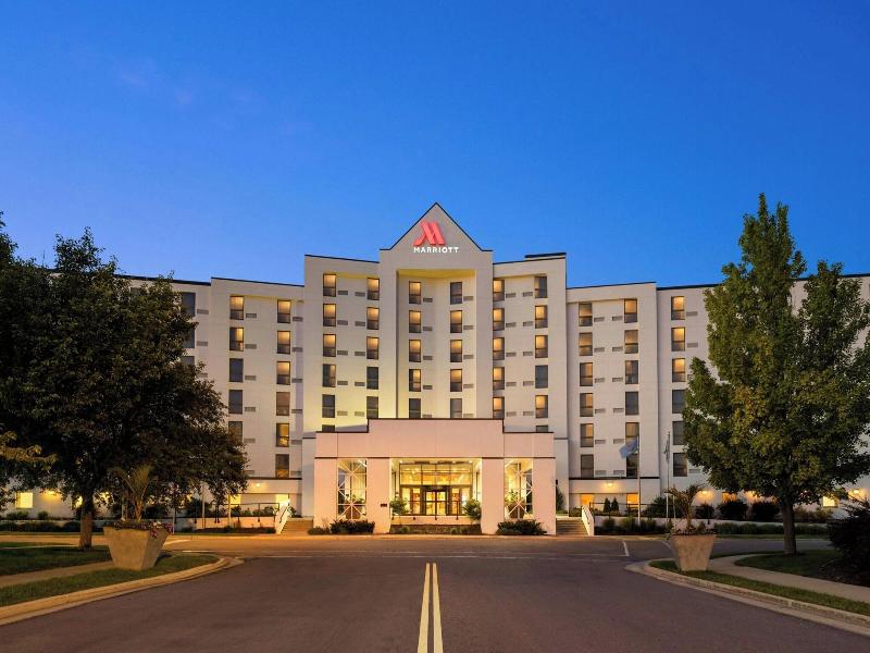 Sheraton Madison Hotel image