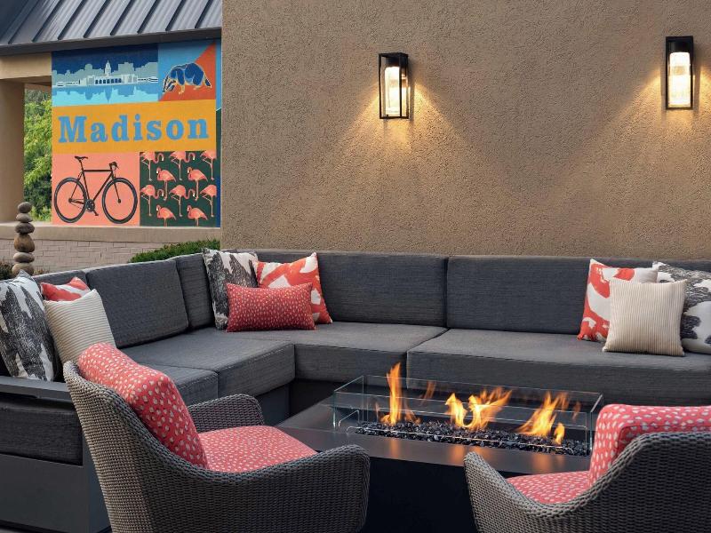 Sheraton Madison Hotel image