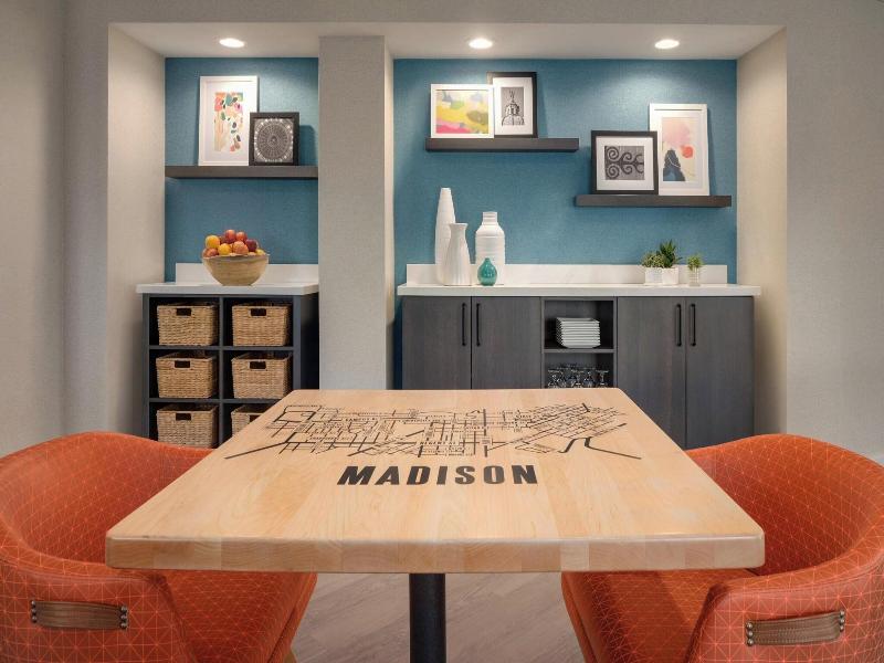 Sheraton Madison Hotel image