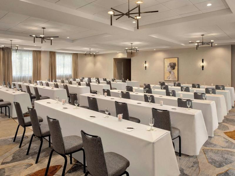 Sheraton Madison Hotel image