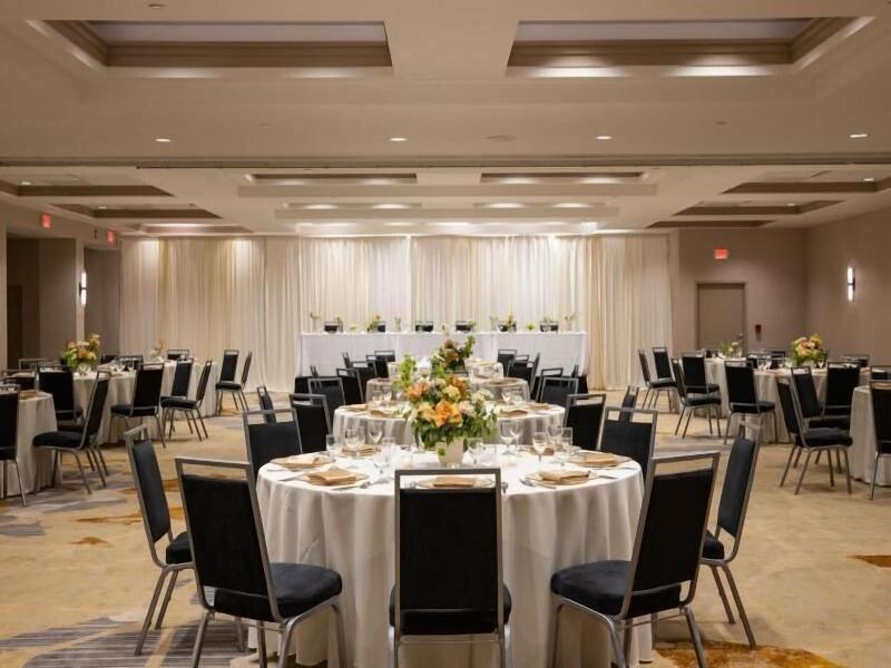 Sheraton Madison Hotel image