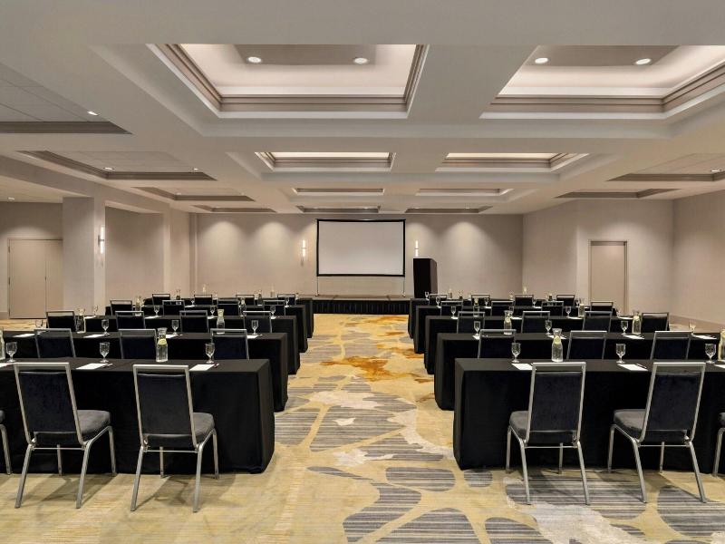 Sheraton Madison Hotel image