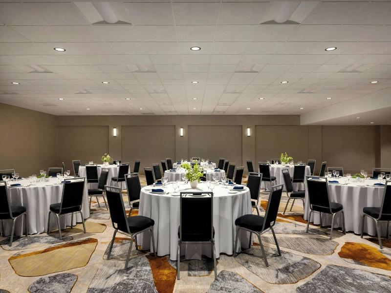 Sheraton Madison Hotel image
