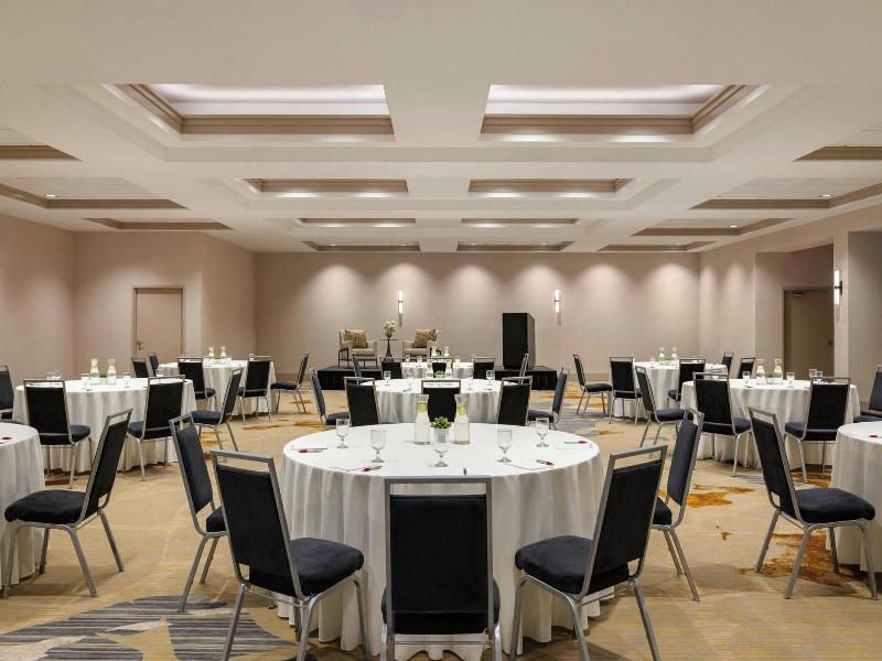 Sheraton Madison Hotel image