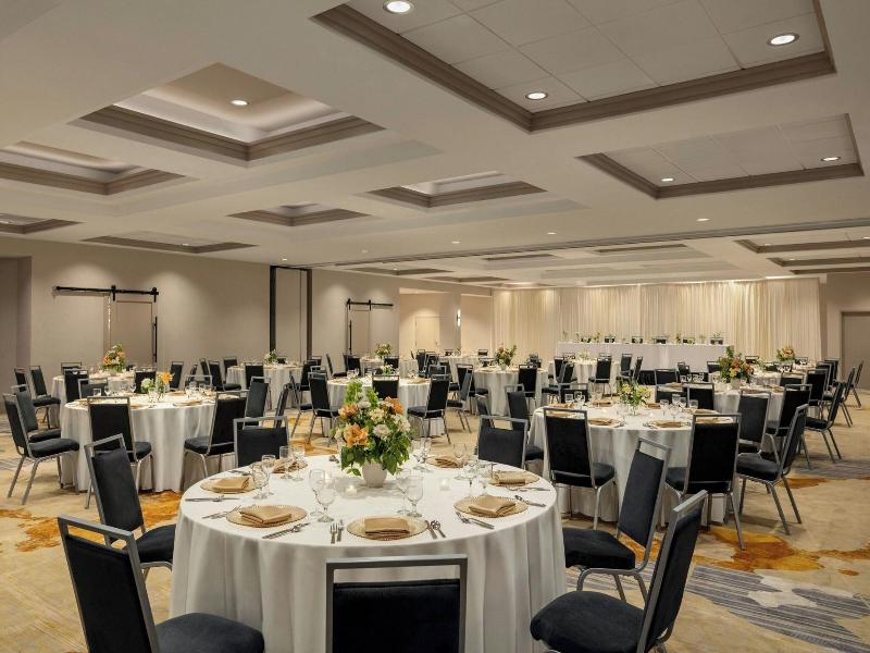 Sheraton Madison Hotel image