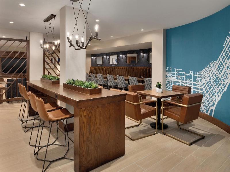 Sheraton Madison Hotel image