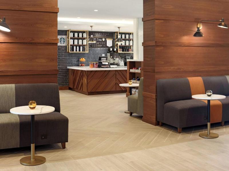 Sheraton Madison Hotel image