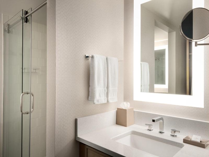 Sheraton Madison Hotel image