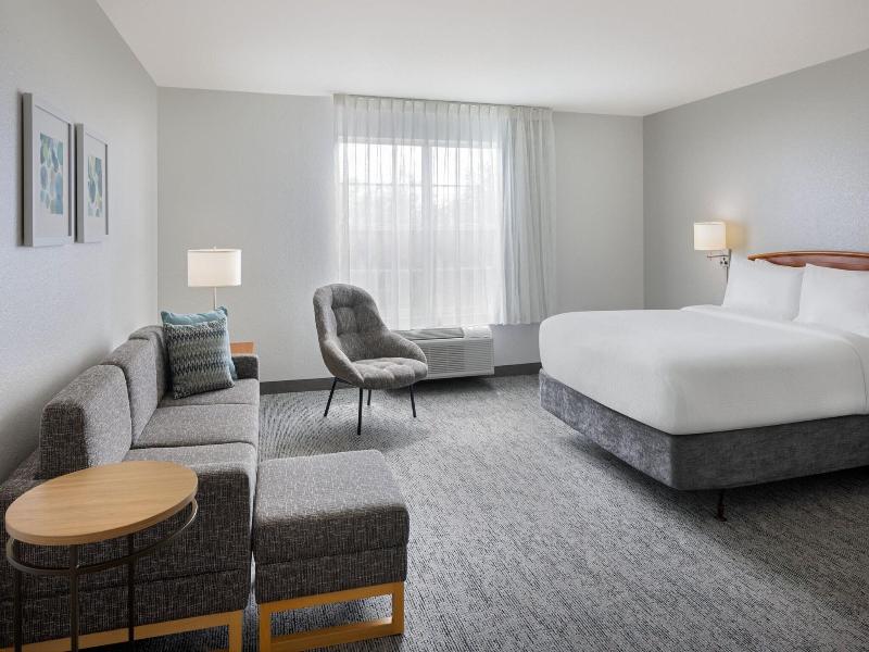 TownePlace Suites Orlando East/UCF image