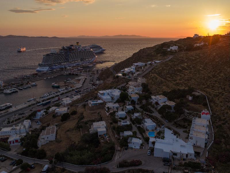 Rhenia  Mykonos Hotel & Bungalows — general view
