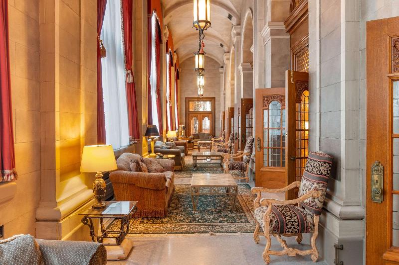 The Fort Garry Hotel Spa & Conference Centre
