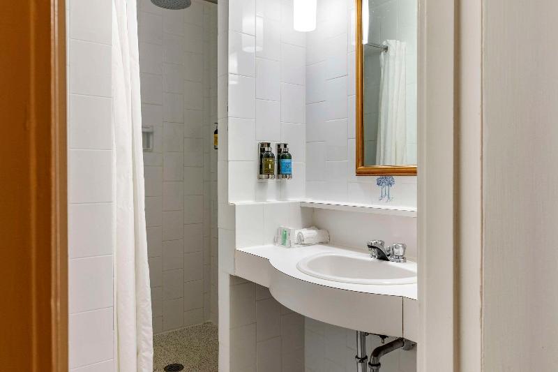 The Fort Garry Hotel Spa & Conference Centre image