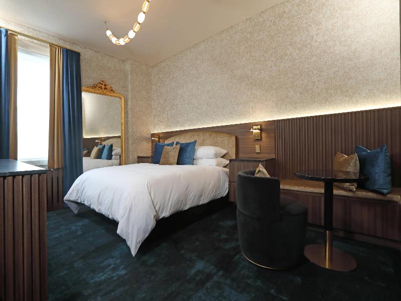 The Fort Garry Hotel Spa & Conference Centre image