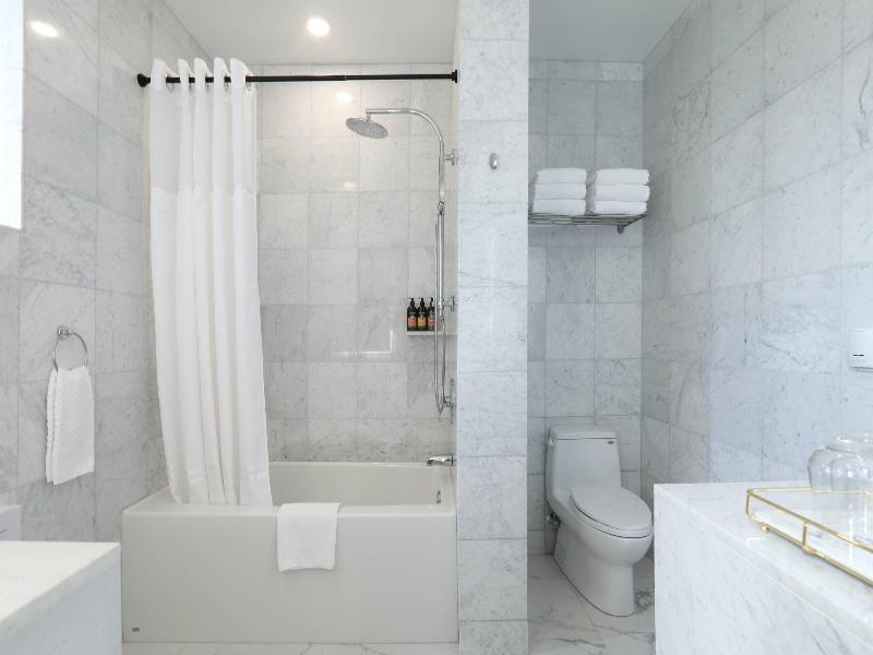 The Fort Garry Hotel Spa & Conference Centre image