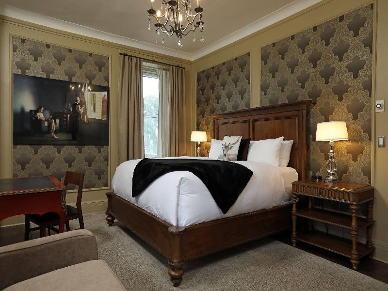 The Fort Garry Hotel Spa & Conference Centre image