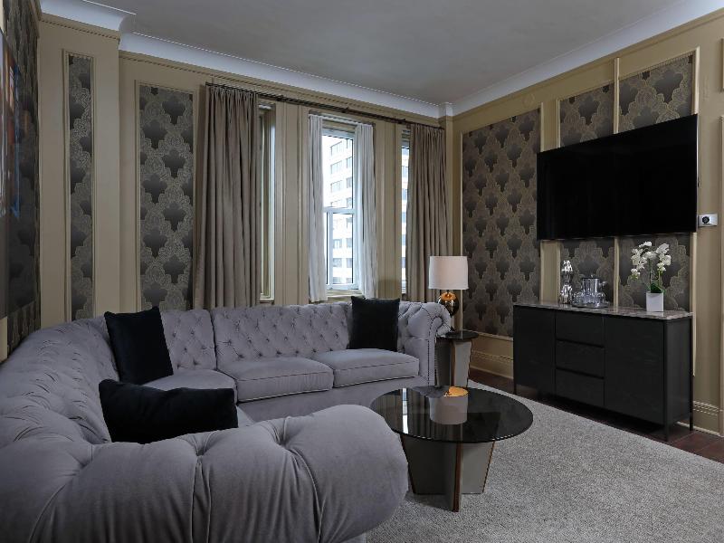 The Fort Garry Hotel Spa & Conference Centre image