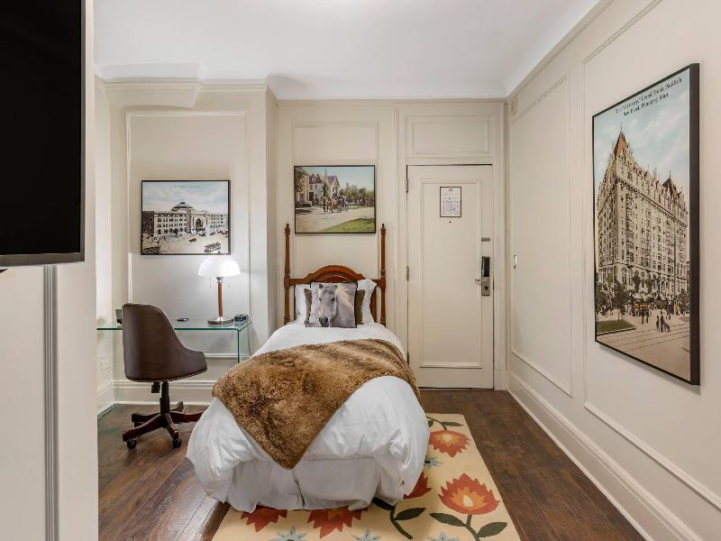 The Fort Garry Hotel Spa & Conference Centre image