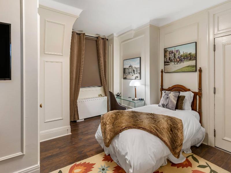 The Fort Garry Hotel Spa & Conference Centre image