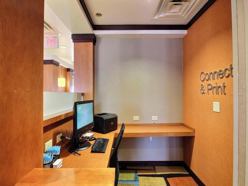 Fairfield Inn & Suites By Marriott Milwaukee Airpo image