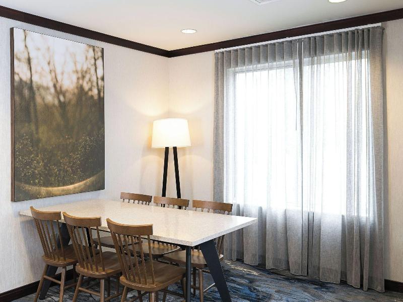 Fairfield Inn & Suites By Marriott Milwaukee Airpo image