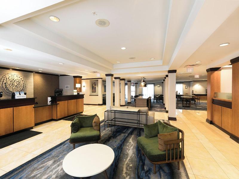 Fairfield Inn & Suites By Marriott Milwaukee Airpo image