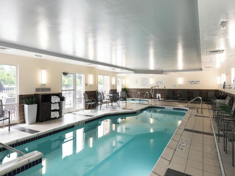 Fairfield Inn & Suites By Marriott Milwaukee Airpo image
