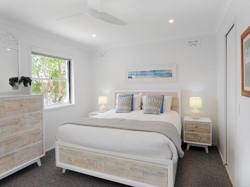 Noosa Entrance Waterfront Resort image