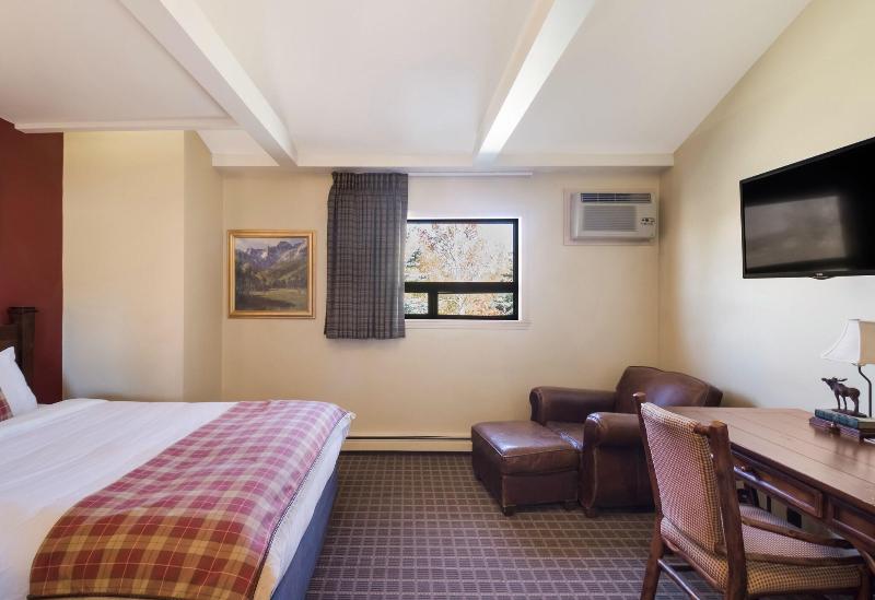 The Inn at Tomichi Village image